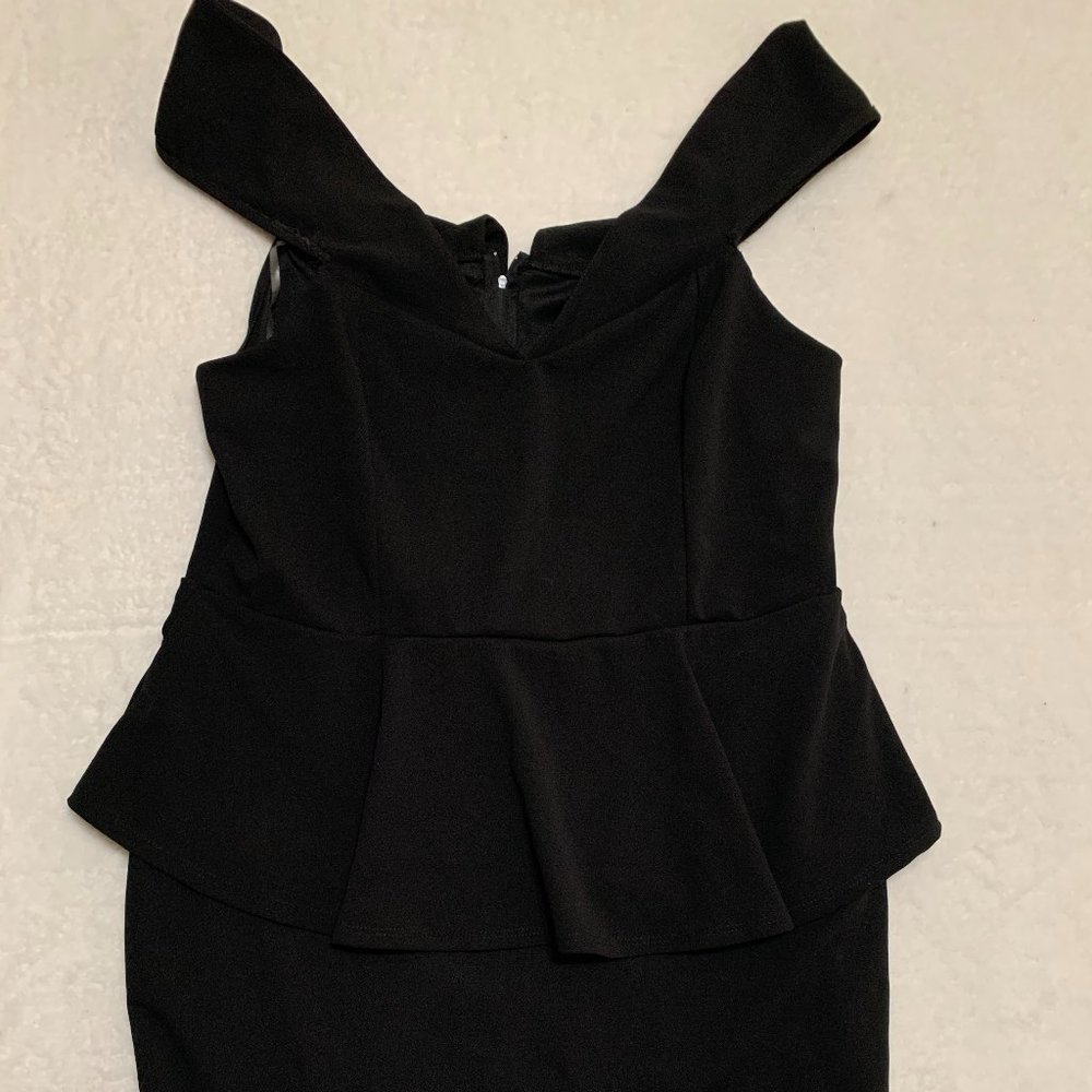 Charlotte Russe Plus Size Black Dress - 2XL - RN# 101331